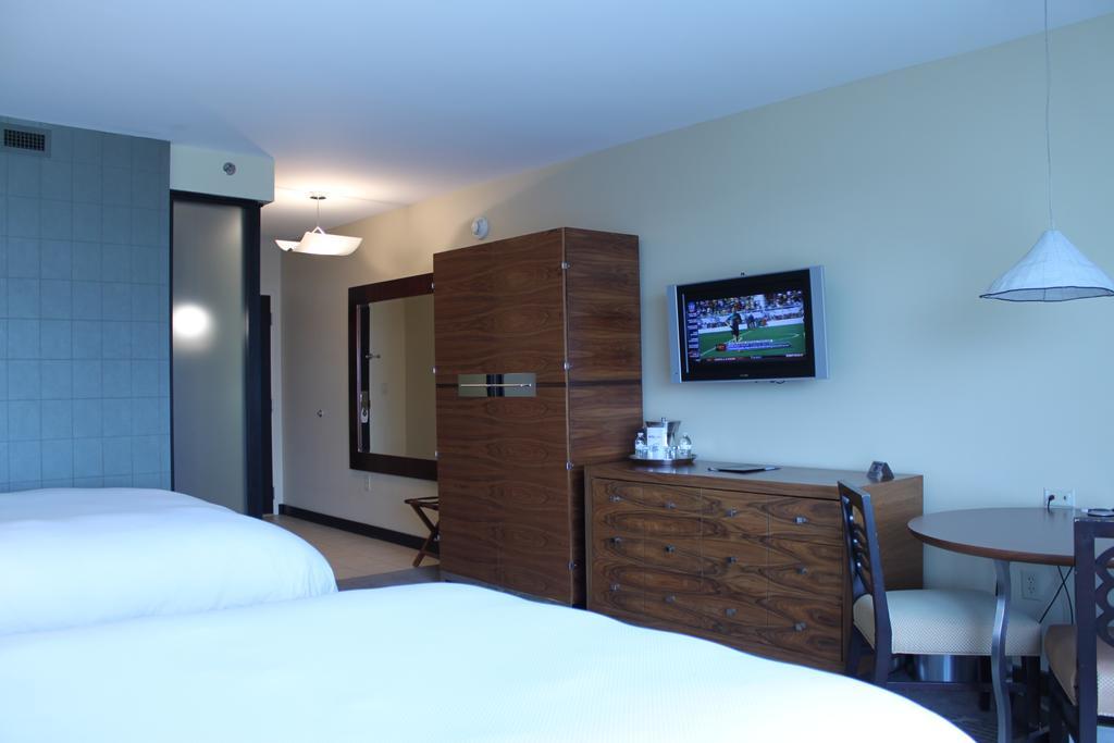 Le Merigot At Tropicana Evansville Phòng bức ảnh