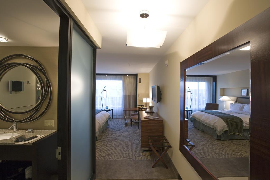 Le Merigot At Tropicana Evansville Phòng bức ảnh