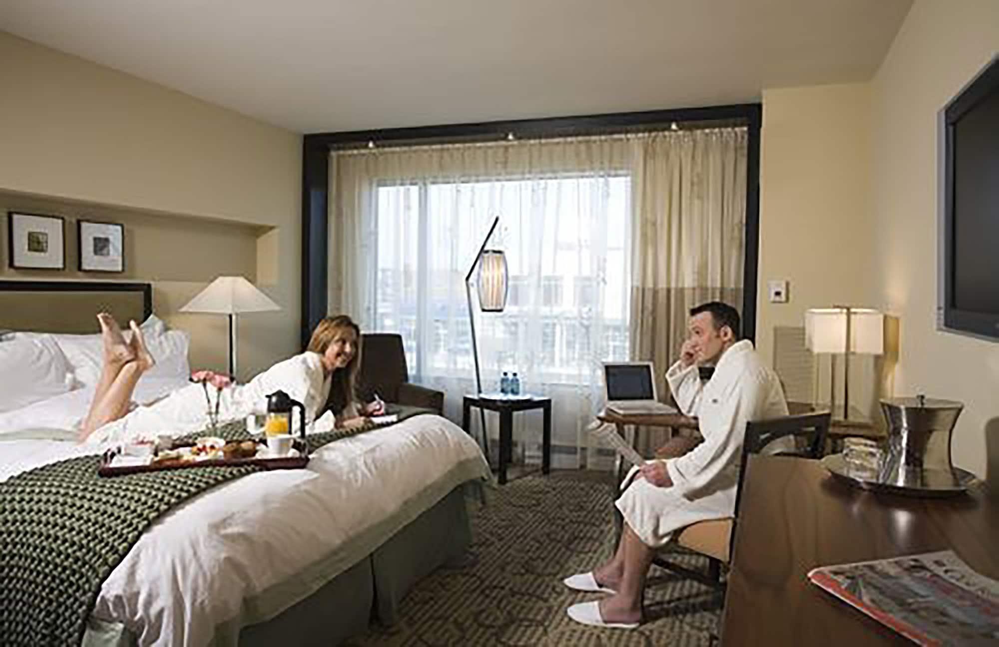 Le Merigot At Tropicana Evansville Phòng bức ảnh